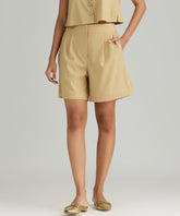 Sand Suiting Pleated Shorts